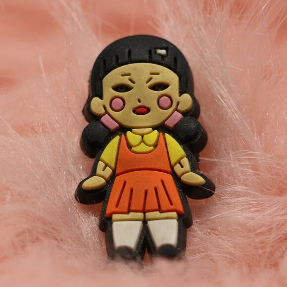 Young-hee Croc Charm - Picture 1 of 2